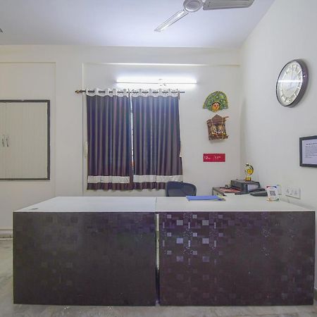Super Collection O Bricks Inn Hazra Road Near Birla Mandir Kalkutta Exterior foto